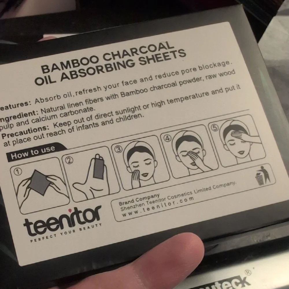 Two Teenitor Oil Absorbing Sheets - Bamboo Charcoal NIB NEW IN BOX